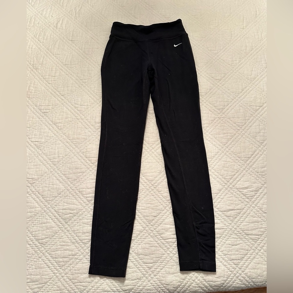 NIKE women’s black leggings